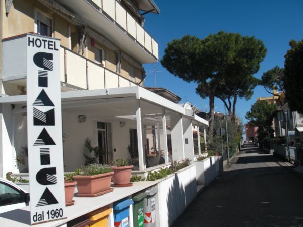 Hotel Giamaica à Viserba Di Rimini Extérieur photo